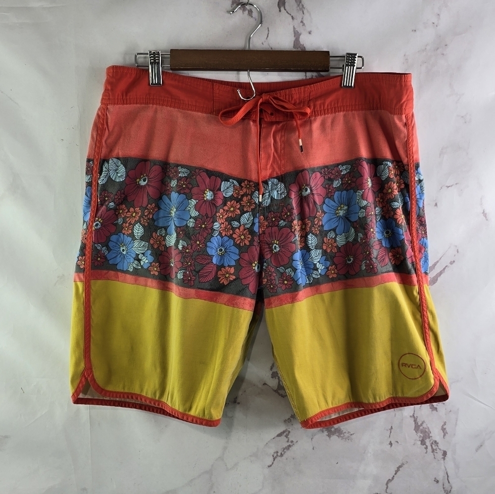 RVCA Swim Trunks Mens 34 Red Yellow Floral Board Shorts Lace Up Vintage